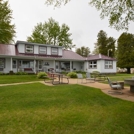فندق فرانكينموثفي  Whalens Grindstone Shores Inc. المظهر الخارجي الصورة